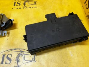 SKRZYNKA BEZPIECZNIKÓW FORD BRONCO 21- 2.7 V6 ECOBOOST