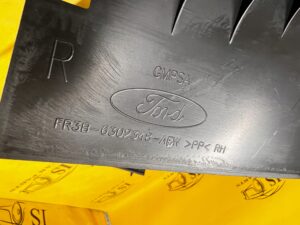 PLASTIK OSŁONA PROGU SŁUPKA A PRZÓD PRAWY FORD MUSTANG VI