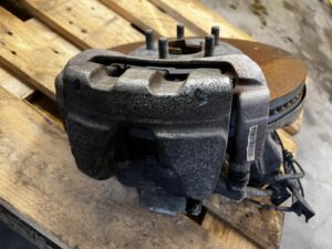 ZWROTNICA TARCZA PRZÓD PRAWY LAND ROVER DISCOVERY SPORT V L550 LIFT 2.0 D