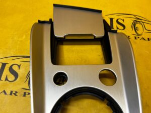 WYKOŃCZENIE DEKOR WKŁAD TUNELU ŚRODKOWEGO AUDI TT 8S