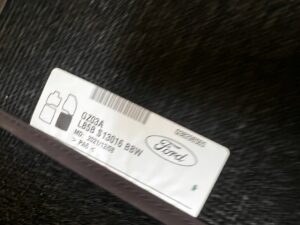 KPL DYWANIKI WYCIERACZKI WELUROWE PLATINUM FORD EXPLORER VI MK6 EU NOWE OEM