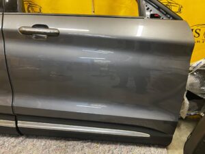 DRZWI PRAWA STRONA PRAWY PRZÓD TYŁ FORD EXPLORER VI CARBONIZED GRAY 2022R