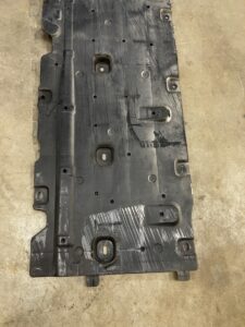 PŁYTA OSŁONA PODWOZIA LEWA RENAULT MEGANE IV HB