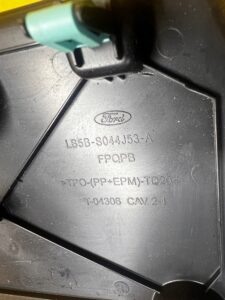 UCHWYT NA KUBEK CUPHOLDER W KONSOLI TYŁ TYLNEJ FORD EXPLORER MK6