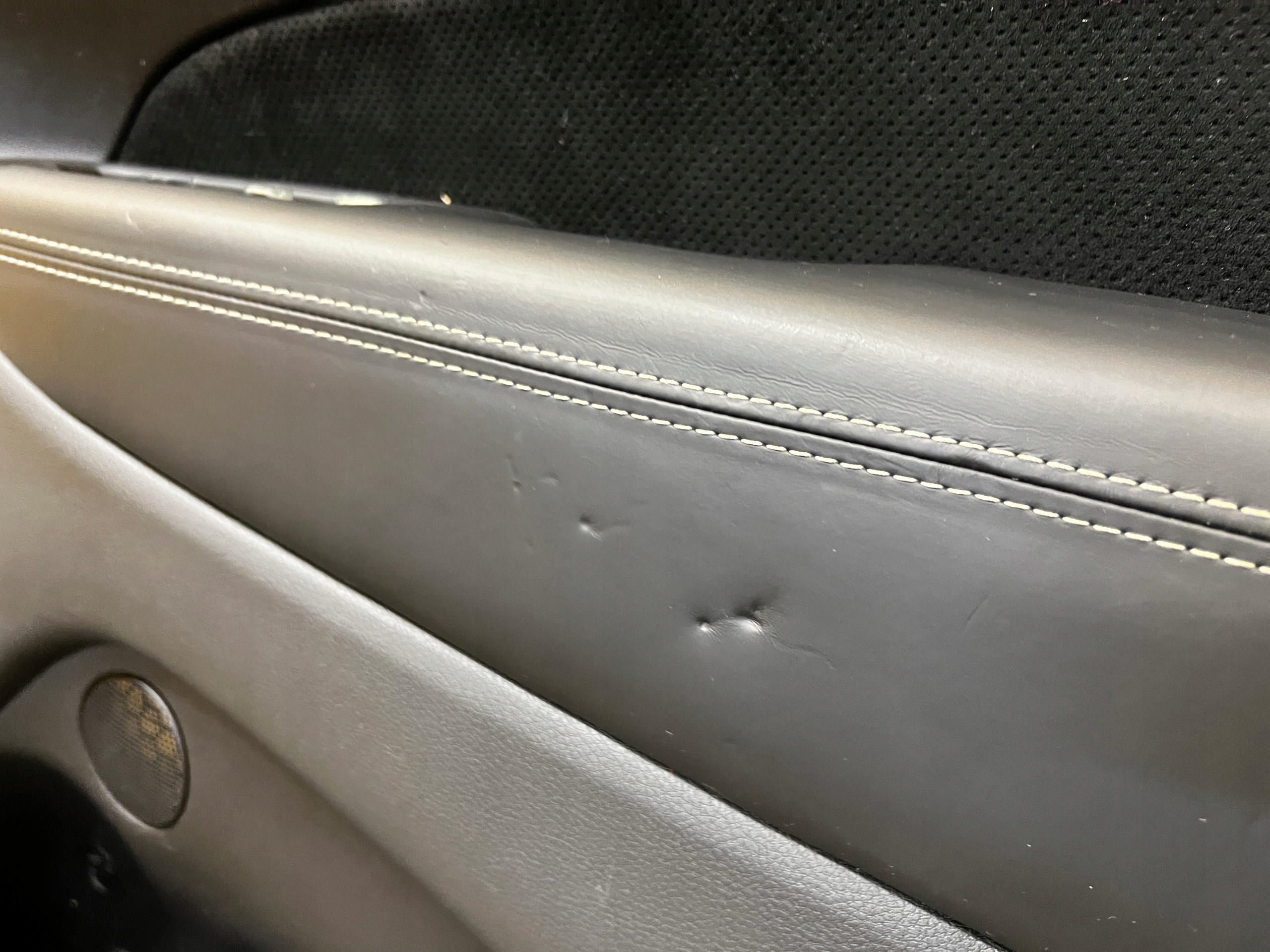 TAPICERKA BOCZEK DRZWI PRZÓD PRAWY JEEP GRAND CHEROKEE WK2 HARMAN/HARDON