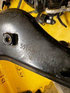 LEWY WSPORNIK MOCOWANIE SANEK PRZÓD RENAULT CLIO V