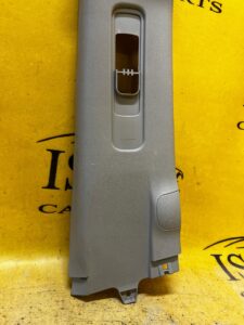 OSŁONA POSZYCIE SŁUPKA B ŚRODKOWEGO PRAWA PRAWE TOYOTA HILUX VIII 8