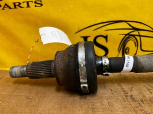 PÓŁOŚ TYŁ TYLNA PRAWA PRAWY RANGE ROVER VELAR L560