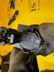 CZUJNIK PARKOWANIA PDC KOSZYK PRZÓD LEWY MERCEDES C KLASA W206 AMG 7922 922