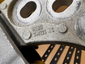 ŁAPA MOCOWANIE PODUSZKA SILNIKA FORD FIESTA MK8 1.0 ECOBOOST