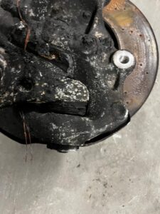 ZWROTNICA ZAWIESZENIE PRZÓD PRAWY PRAWA MERCEDES C-KLASA W206 2WD RWD