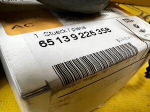 GŁOŚNIK TONÓW WYSOKICH DESKI ROZDZIELCZEJ BMW NOWY OEM