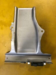 BLACHA MOCOWANIE STELAŻ NISSAN LEAF I ZE0