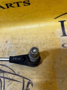 ŁĄCZNIK DRĄŻKA STABILIZATORA PRZÓD FORD KUGA MK3