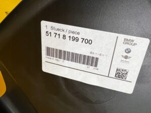 OSŁONA KANAŁU POWIETRZA GÓRNA PRAWA BMW 3 E46 NOWA OEM