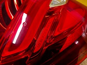LAMPA W BŁOTNIK TYŁ TYLNA LEWY LEWA LED MERCEDES GLS X166 USA