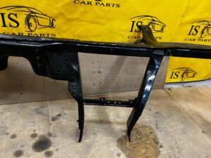 STELAŻ MOCOWANIE RURA DESKI KONSOLI AUDI A8 D4