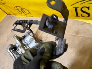 NOWY ZACISK HAMULCA HAMULCOWY PRZÓD PRAWY FORD BRONCO 21-