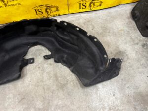 NADKOLE KOMPLETNE TYŁ LEWY FORD ESCAPE MK4 USA