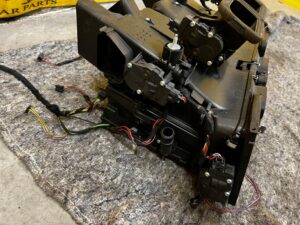 NAGRZEWNICA PAROWNIK DMUCHAWA KLIMATYZACJI MERCEDES CLS W218 EU