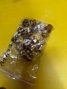 16 X NAKRĘTKA KOLEKTORA WYDECHOWEGO M8 B47 N47S1 N54 N57 N62 NOWA OEM