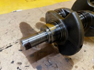 WAŁ KORBOWY RENAULT DACIA 1.5 BLUE DCI K9K U874