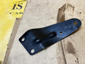 WSPORNIK MOCOWANIE BŁOTNIKA NADKOLA PRZÓD LEWY CHEVROLET CORVETTE C5 97-04