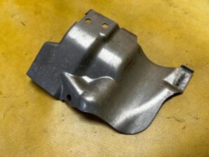 BLACHA OSŁONA TERMICZNA SKRZYNI BIEGÓW MERCEDES GLS X166 450 3.0 B V6