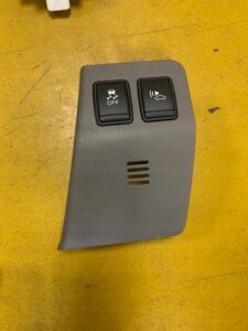 OSŁONA DESKI PRZYCISKI ESP ALARM NISSAN NV200