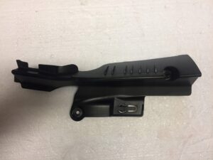 PROWADNICA MOCOWANIE KURTYNY AUDI A4 8W5880755