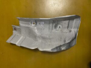 OSŁONA TERMICZNA BLACHA INFINITI Q50 Q70 M35H