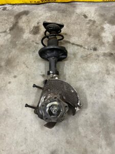 NOGA ZWROTNICA AMORTYZATOR PRZÓD PRAWY PORSCHE CAYMAN S 987