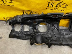 WYGŁUSZENIE ŚCIANY GRODZIOWEJ GRODZI BMW 1 F40