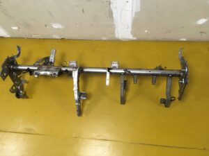 BELKA STELAŻ DESKI WZMOCNIENIE NISSAN LEAF EUROPA