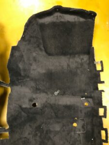 DYWAN WYKŁADZINA PODŁOGA TAPICERKA INFNITI Q50