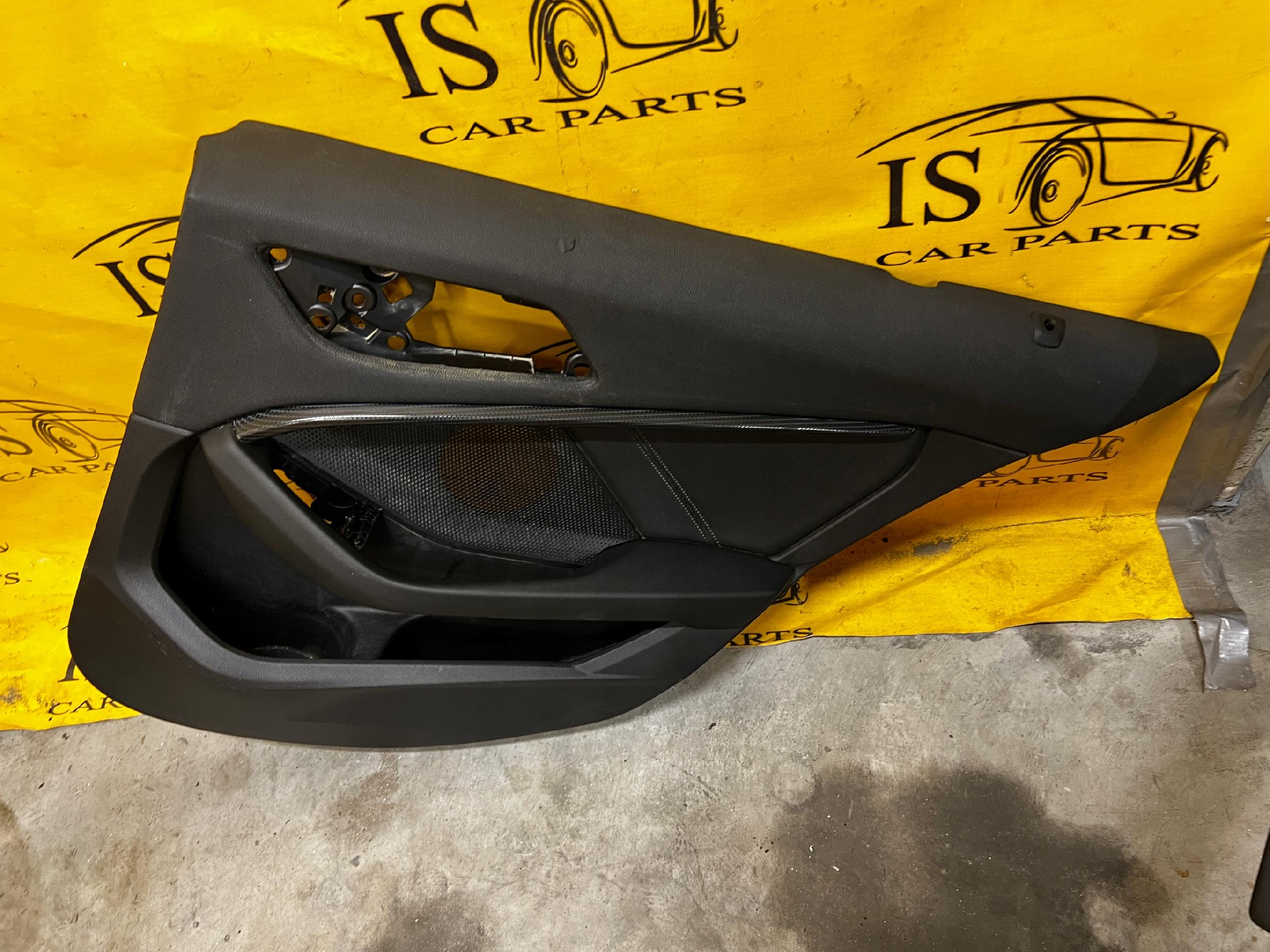 BOCZEK DRZWI TYŁ PRAWY BMW 1 F40