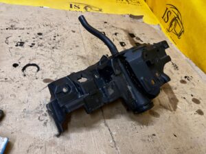 OSŁONA SILNIKA WLEW OLEJU RENAULT DACIA NISSAN MERCEDES 1.5 BLUE DCI