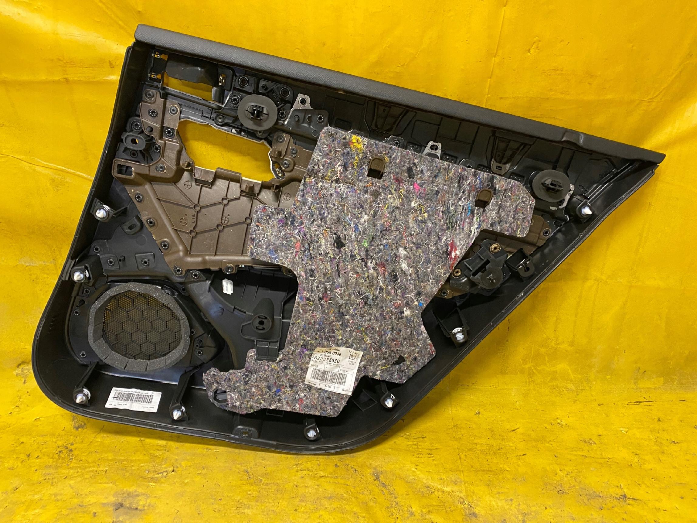 TAPICERKA DRZWI LEWY TYŁ PEUGEOT 508 II GT LINE