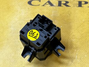 PRZYCISK POKRĘTŁO REGULACJI GŁOŚNOŚCI AUDI TT 8S