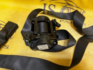 WYSTRZELONY PAS BEZPIECZEŃSTWA PRZÓD LEWY TESLA MODEL 3 PRZEDLIFT