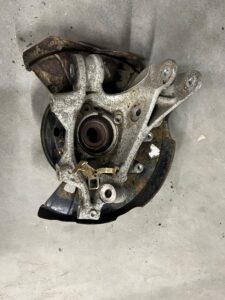 ZWROTNICA PIASTA TYŁ LEWY PORSCHE CAYENNE II 7P5 GTS 4.8 V8