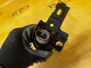 HALOGEN LAMPA PRZECIWMGIELNA PRAWY PRAWA CHEVROLET CORVETTE C5 97-04