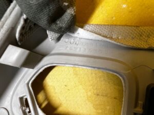 POSZYCIE OSŁONA OBUDOWA SŁUPKA PRZÓD A PRAWY RENAULT ESPACE V