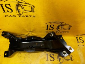 UCHWYT PODPORA PŁYTA PODŁOGI NADWOZIA LAND ROVER DISCOVERY SPORT L550