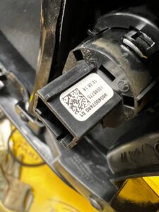 RAMKA WYBIERAKA MIESZEK PRZYCISK START STOP PEUGEOT 308 T9