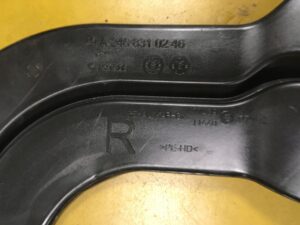 PRAWY TUNEL KANAŁ POWIETRZA MERCEDES INFINITI Q30