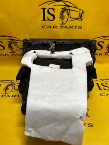 SCHOWEK PASAŻERA RENAULT CLIO V 5 681082518R