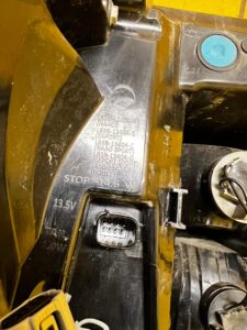LAMPA W BŁOTNIK TYŁ TYLNA PRAWY PRAWA FORD EXPLORER MK6 USA