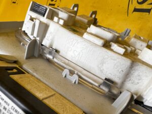 LAMPKA OŚWIETLENIE PODSUFITKI WNĘTRZA PEUGEOT 308 II T9