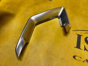 RĄCZKA DEKOR OSŁONA BOCZKA CHROM PRAWY PRZÓD PEUGEOT 308 II T9